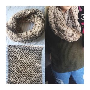 Chunky tan knit scarf